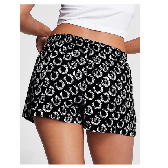 NWT 🖤 VS PINK The “BOXY PAJAMA SHORT” - Picture 2 of 10